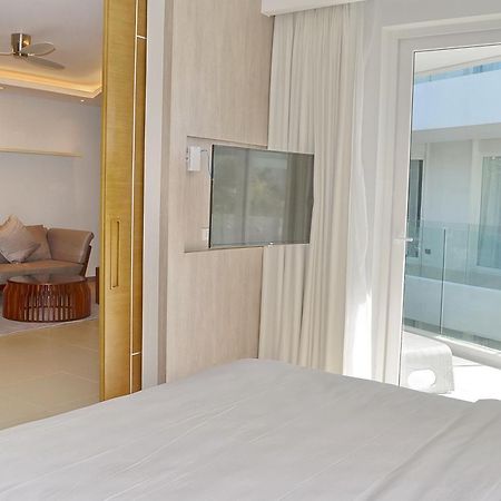 Aqua Boracay Hotel Balabag  Cameră foto A bedroom at the hotel