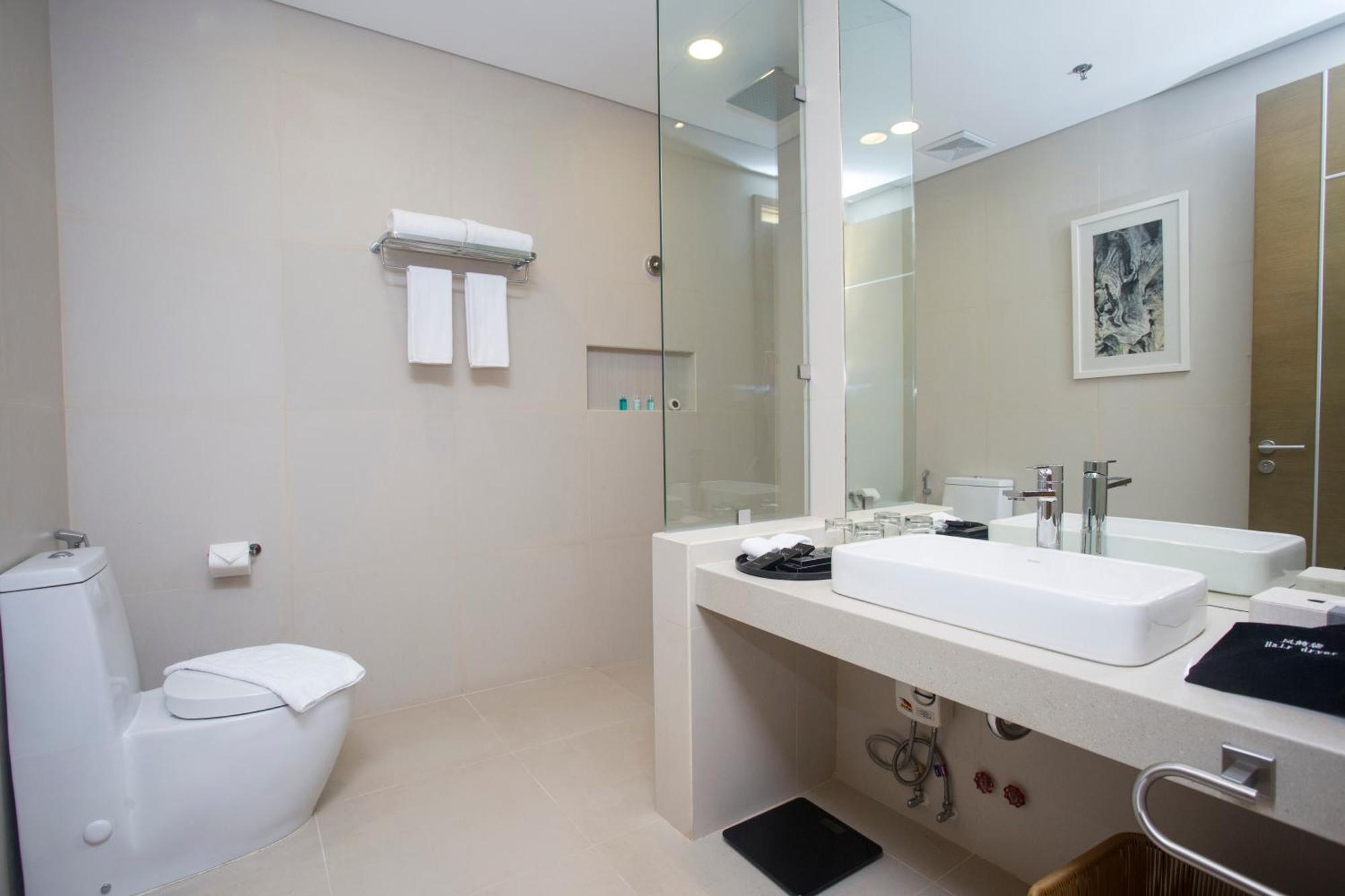Aqua Boracay Hotel Balabag  Cameră foto Bathroom